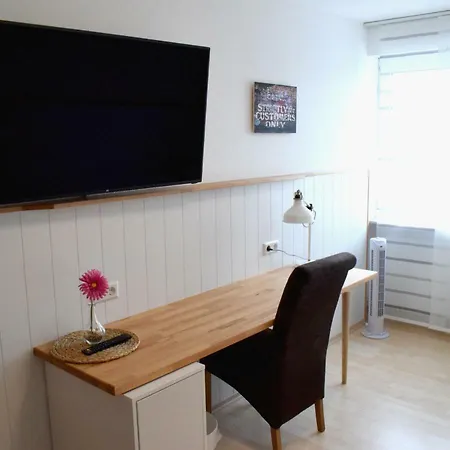 Reihenhaus Mit 3 Schlafzimmer Неккарзульм